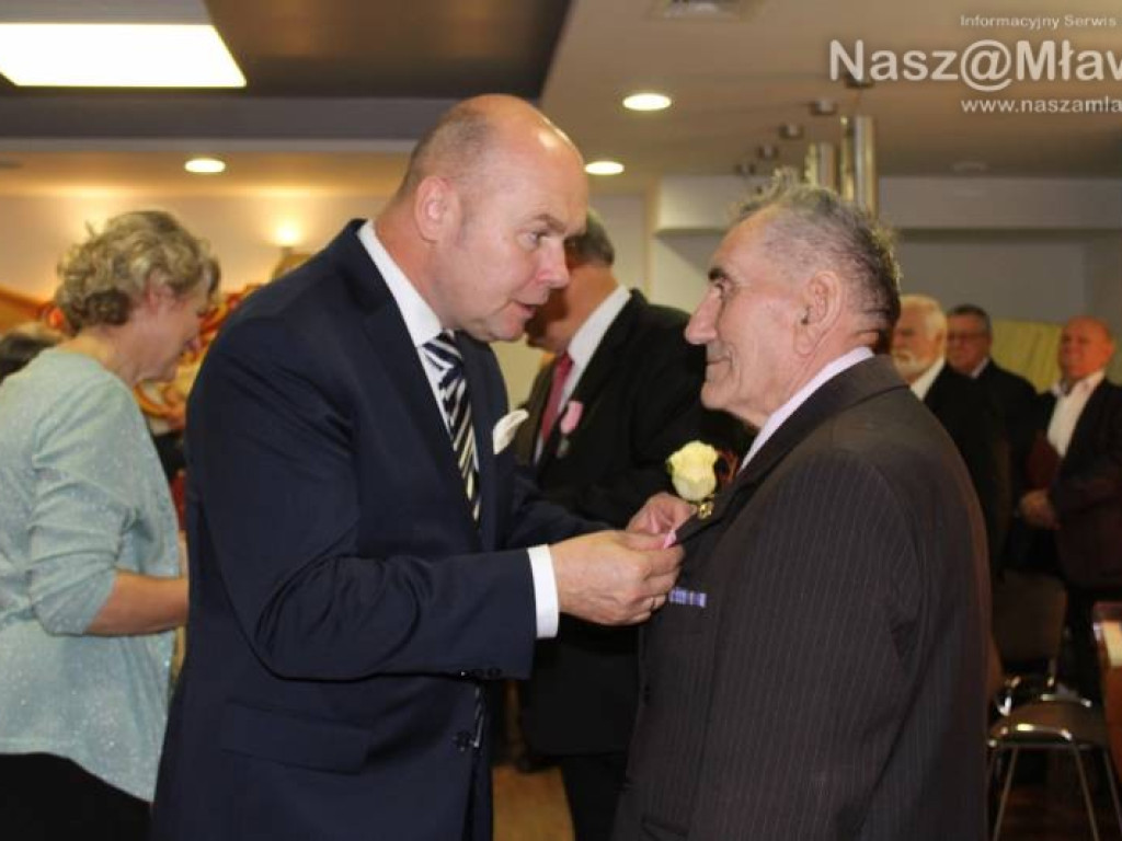 Medale od prezydenta dla par małżeńskich. Były łzy wzruszenia i dużo serdeczności