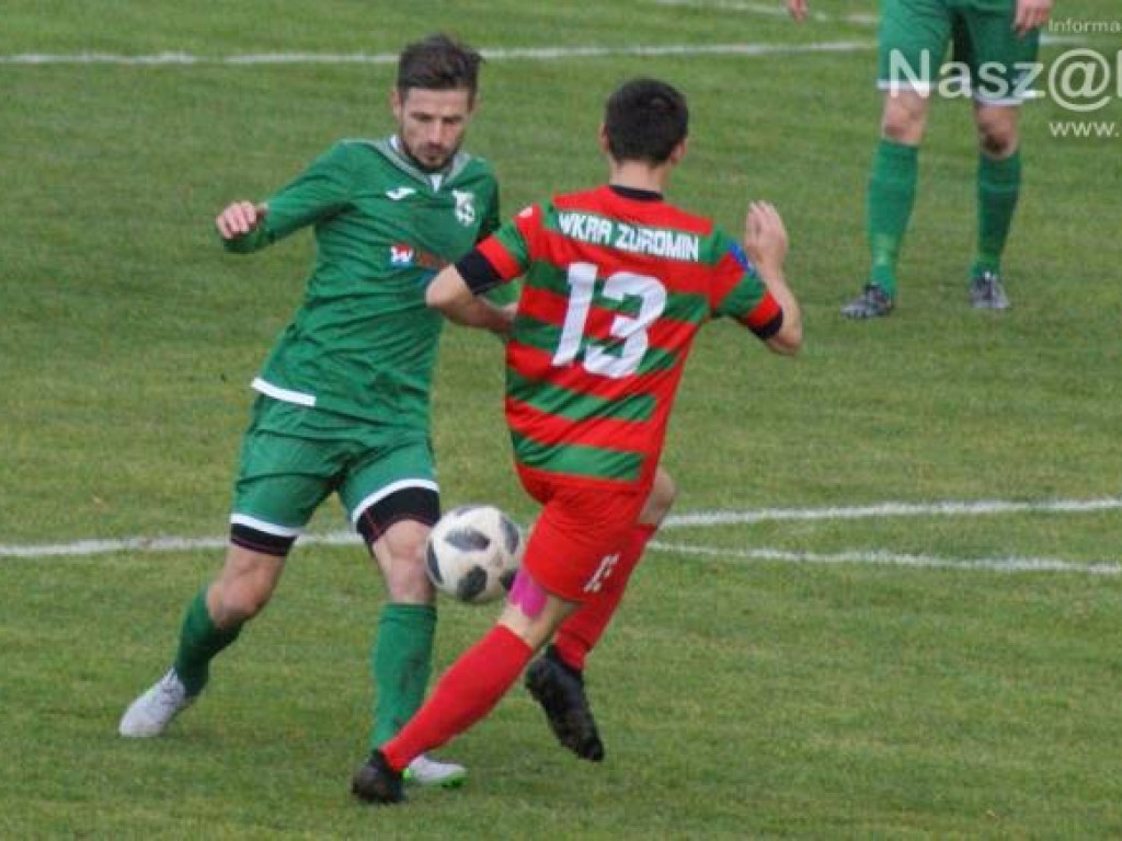 Derby dla Wkry. Czerwono w końcówce