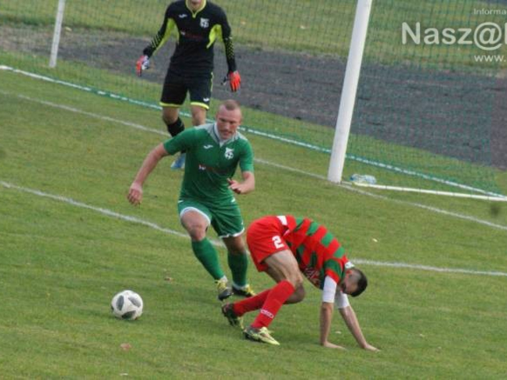 Derby dla Wkry. Czerwono w końcówce