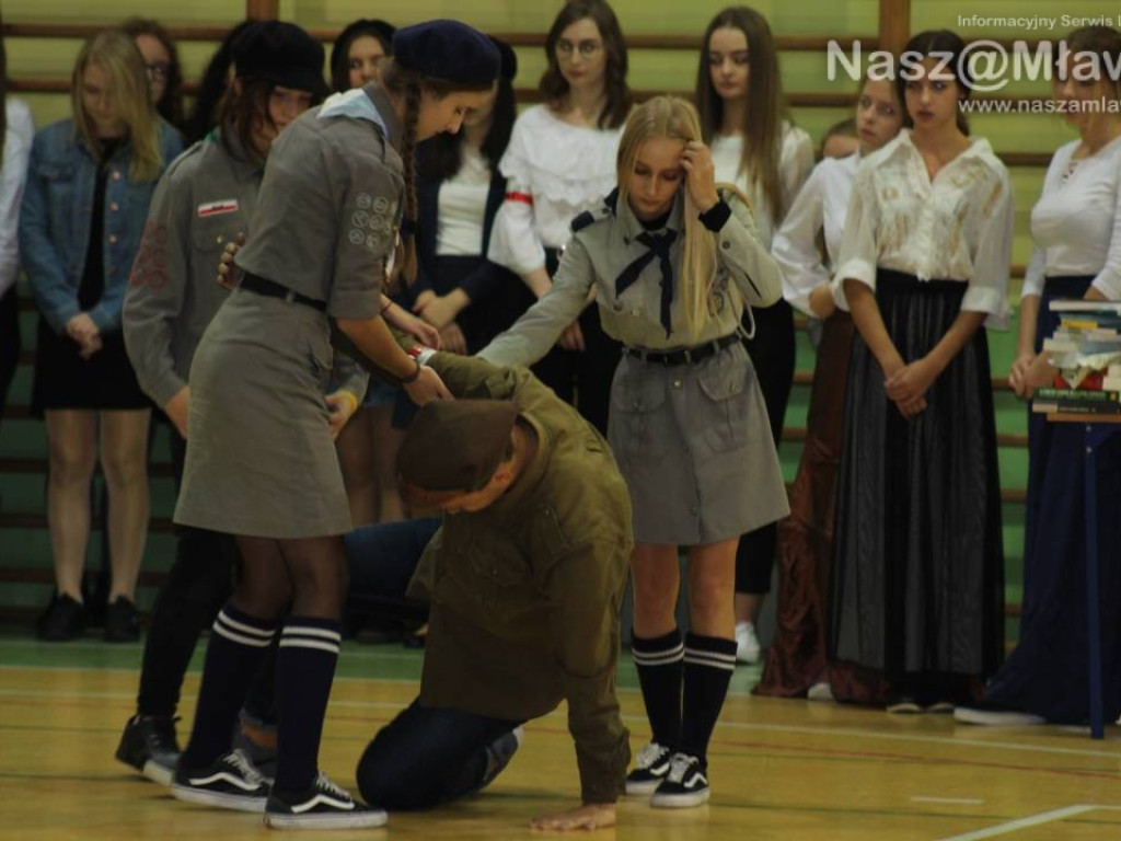 Curie-Skłodowska, Jan Paweł II i Chopin w mławskim liceum