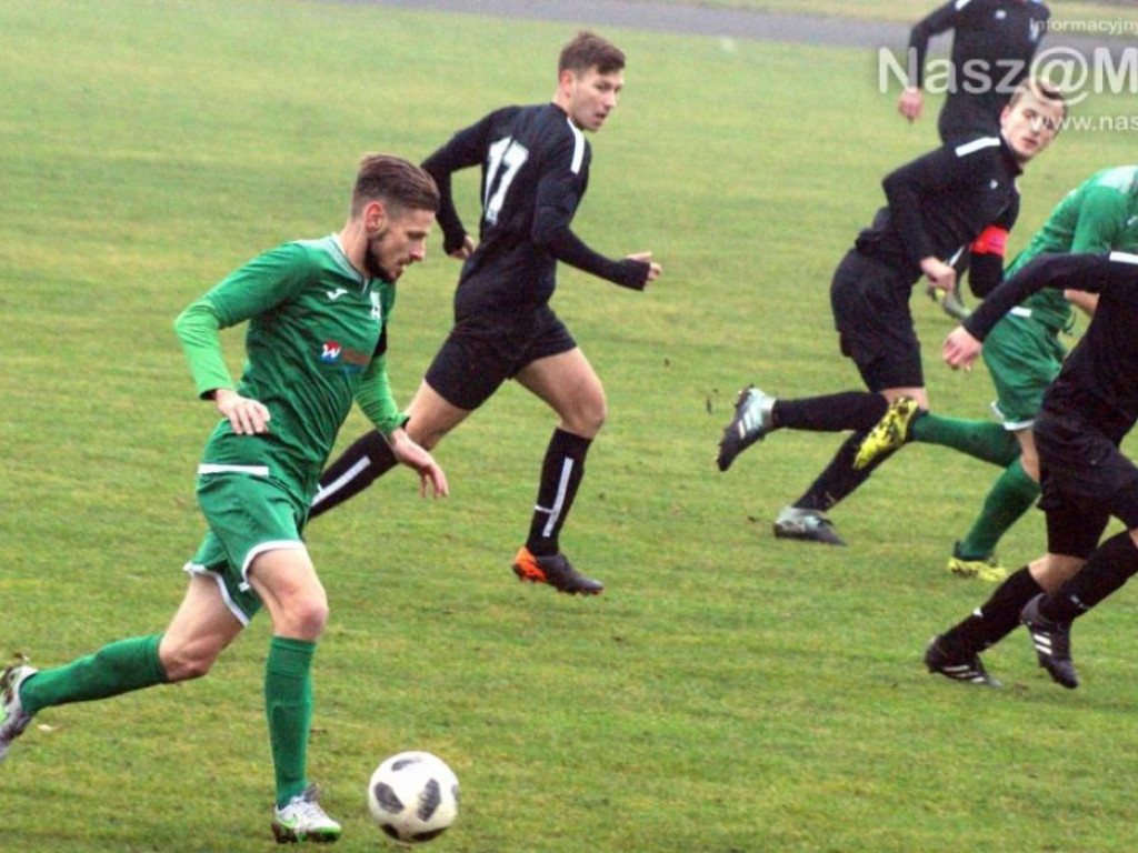 Prowadzili, by przegrać. Gol Rogalskiego nie pomógł