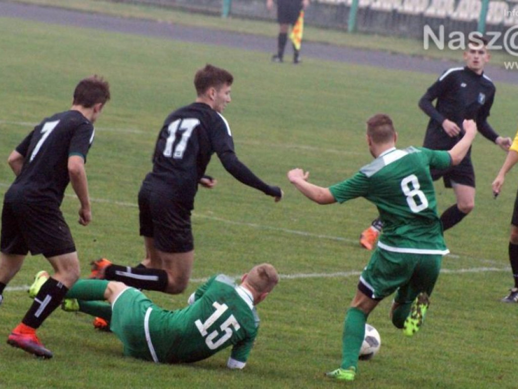 Prowadzili, by przegrać. Gol Rogalskiego nie pomógł