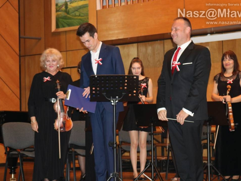 Patriotycznie w PSM. Na scenie uczniowie i pedagodzy