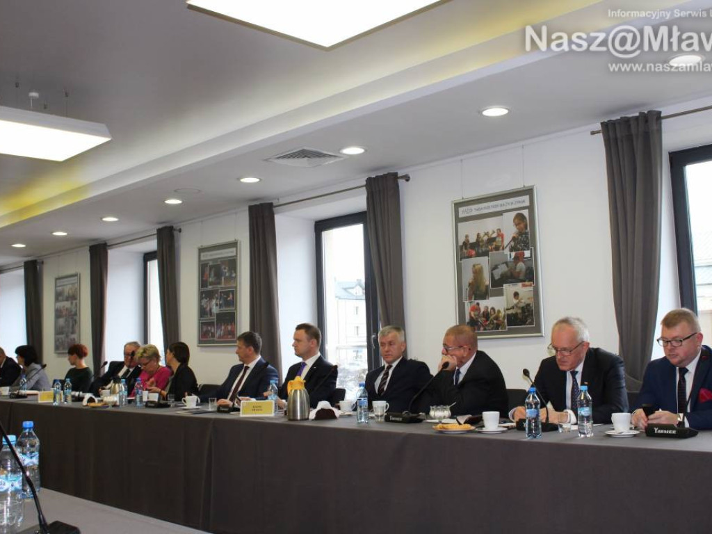 Inauguracyjna sesja Rady Miasta Mława. Wybrano przewodniczącego i dwóch wice
