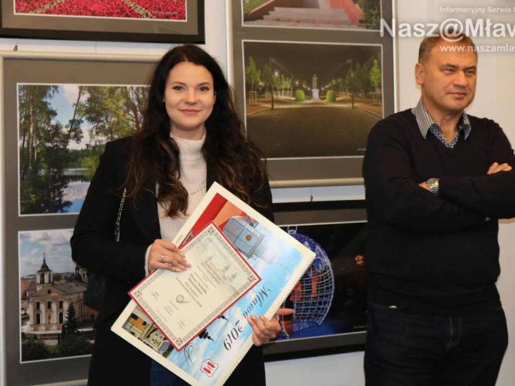 Kalendarz mławskich twórców. Z fotografiami i wierszami