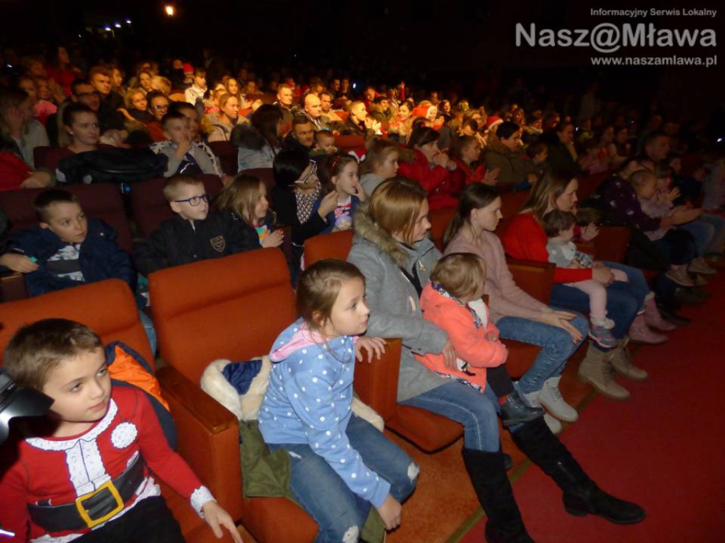 Mikołaj powitał dzieci uśmiechem, tańcem i piosenką [WIDEO]