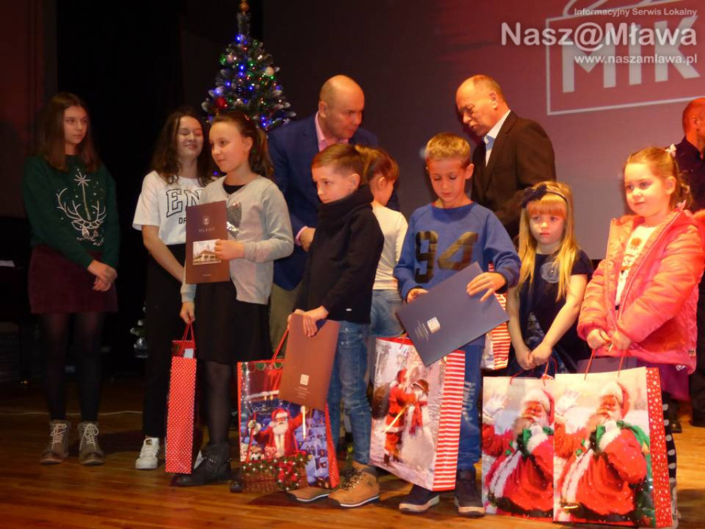 Mikołaj powitał dzieci uśmiechem, tańcem i piosenką [WIDEO]