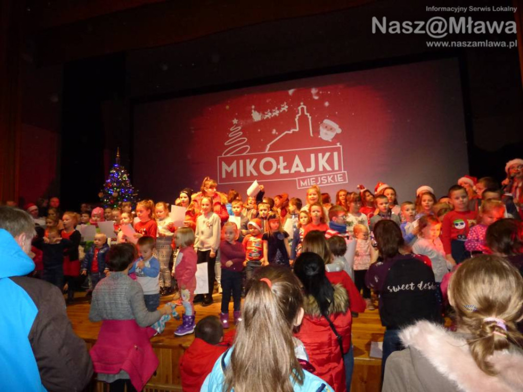 Mikołaj powitał dzieci uśmiechem, tańcem i piosenką [WIDEO]
