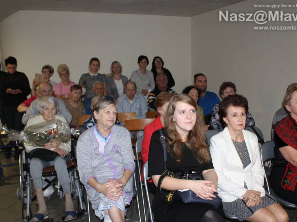 Przybyli z dobrą nowiną. Jasełka w mławskim szpitalu