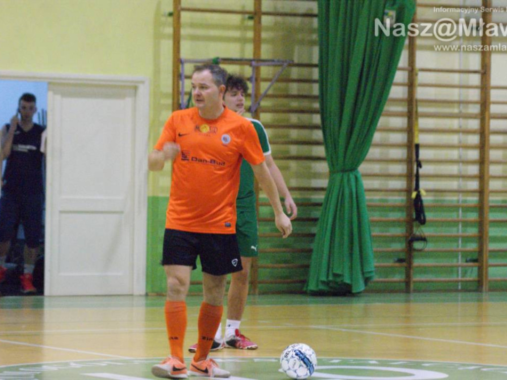 Kępa dogoniła Jokera. Festiwal przestrzelonych karnych