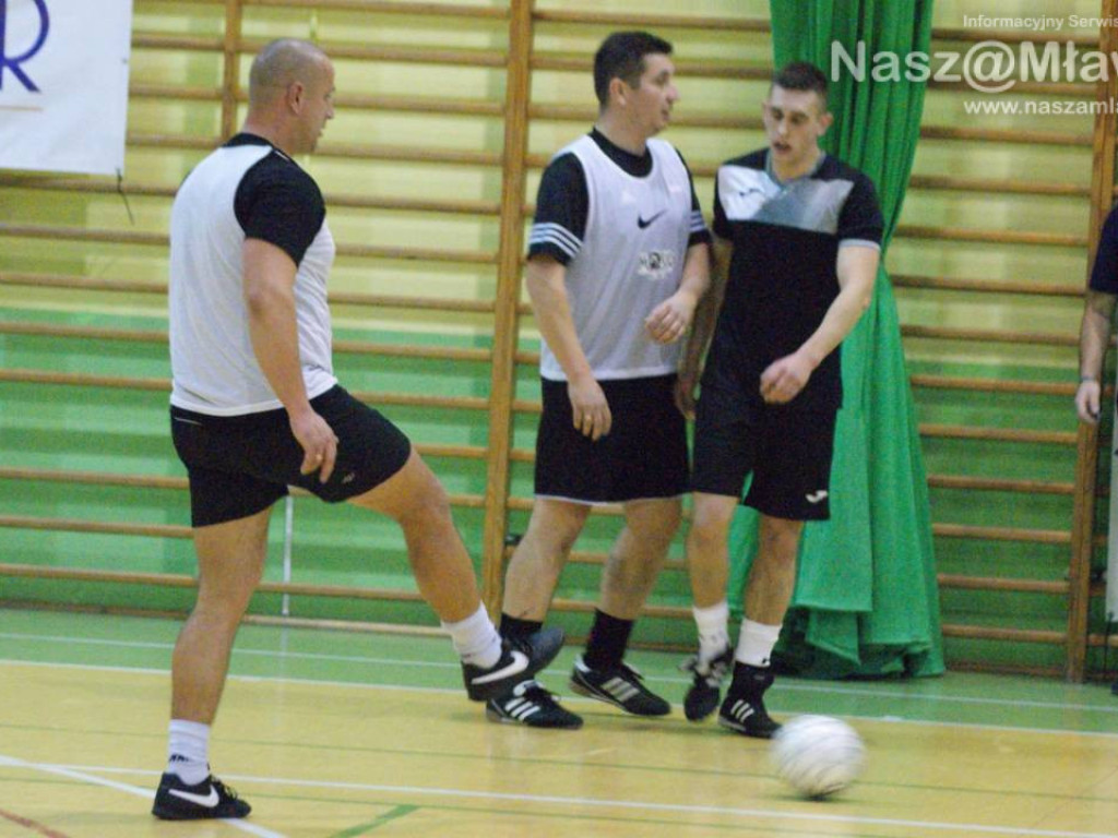 Kępa dogoniła Jokera. Festiwal przestrzelonych karnych