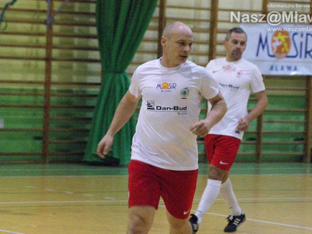 Kępa dogoniła Jokera. Festiwal przestrzelonych karnych