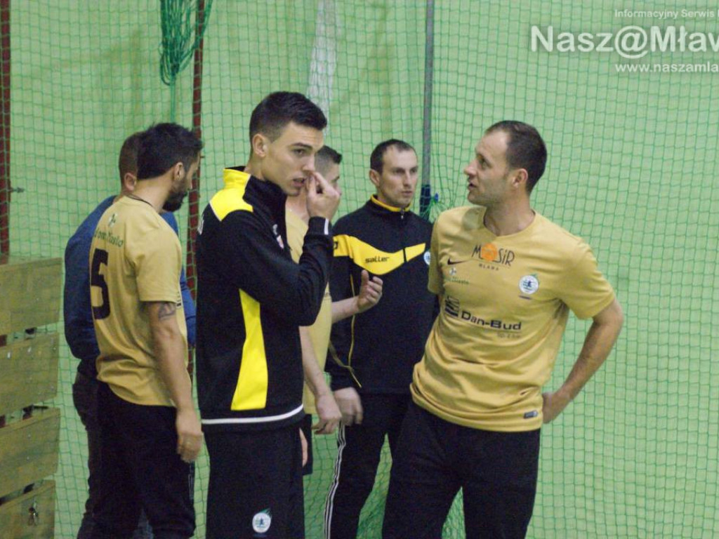 Kępa dogoniła Jokera. Festiwal przestrzelonych karnych