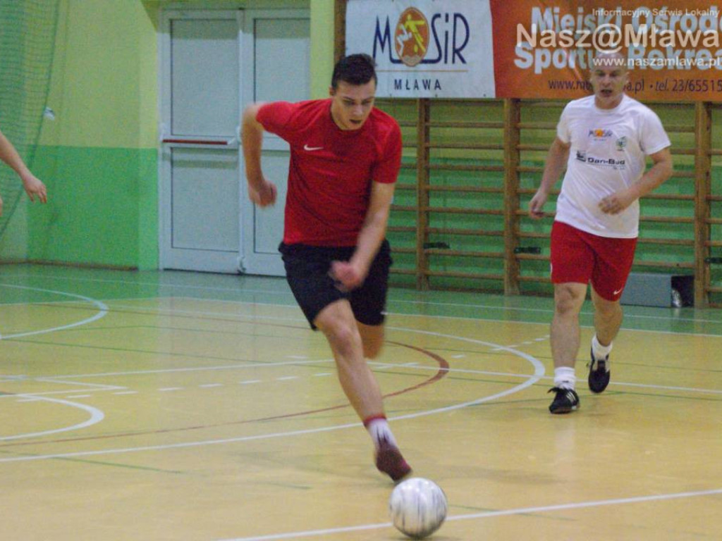 Kępa dogoniła Jokera. Festiwal przestrzelonych karnych