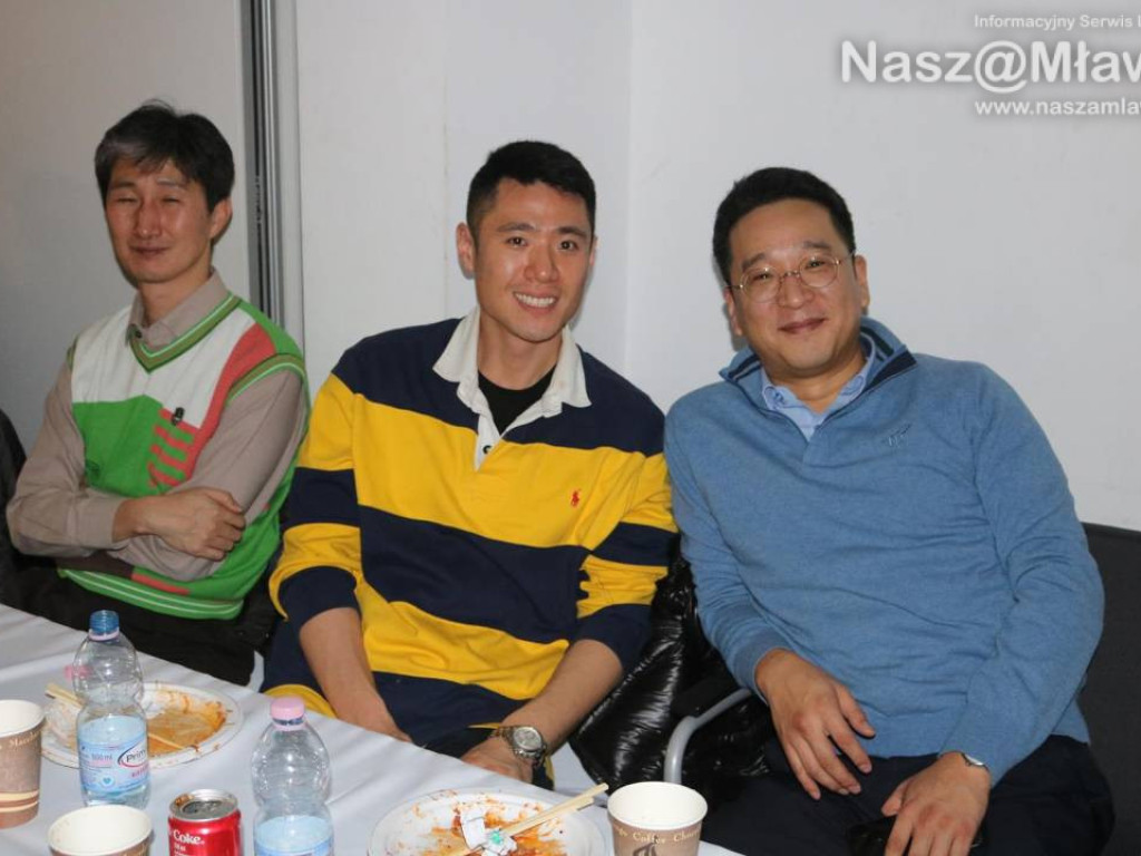 Orientalna wigilia w Mławie. Na stole sushi i kim chi