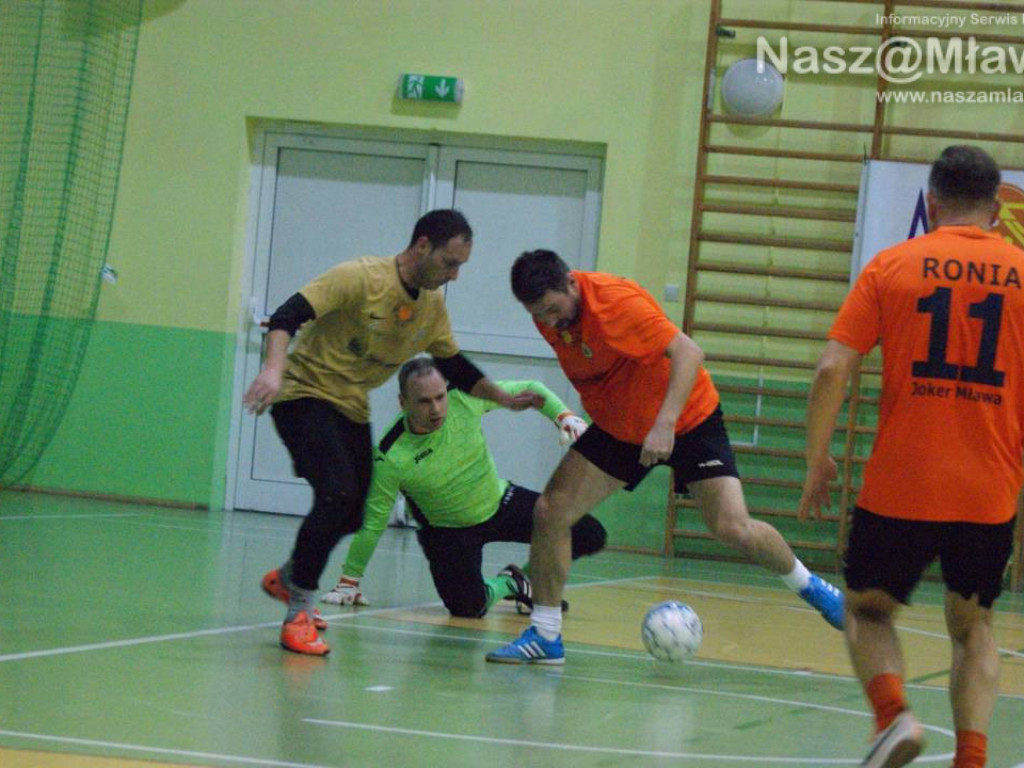 Joker ograł mistrzów. Cztery hat-tricki