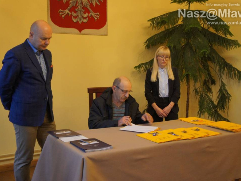 Pod choinkę otrzymali klucze do nowych mieszkań