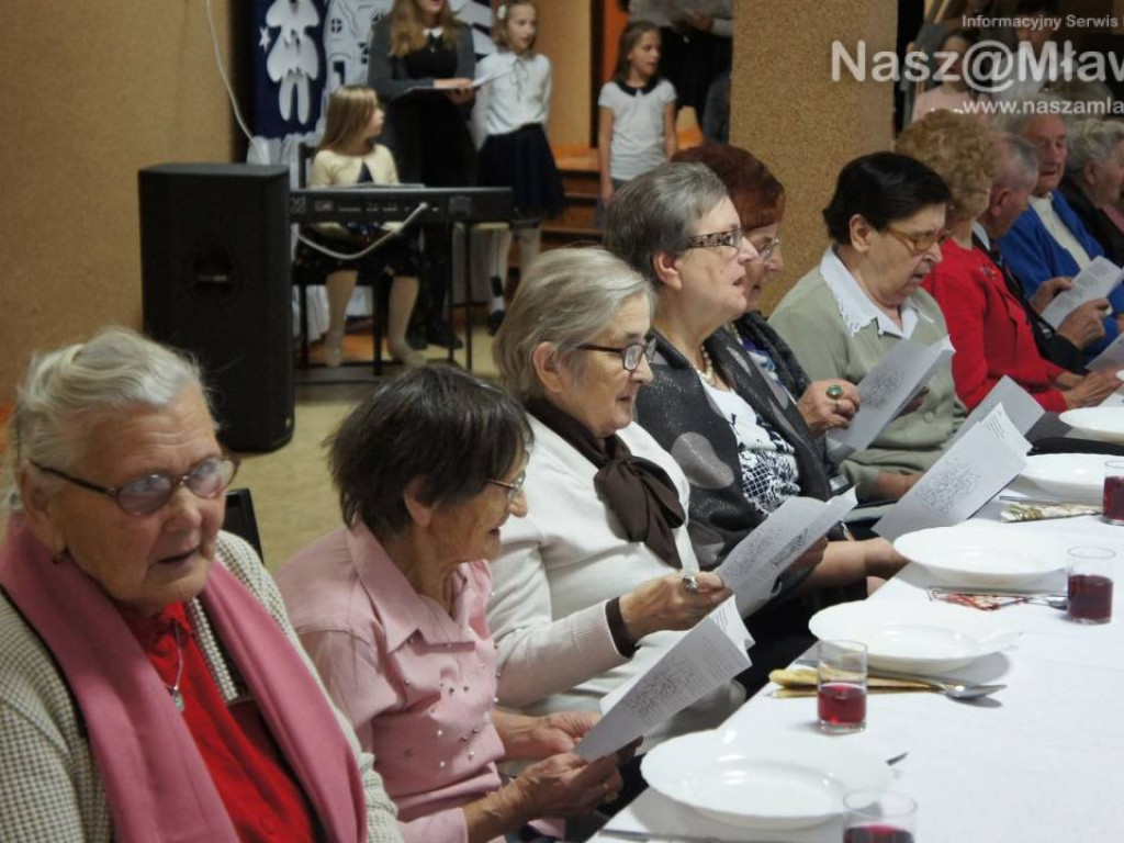 Kombatanci łamali się opłatkiem. Spotkanie wigilijne mławskich organizacji