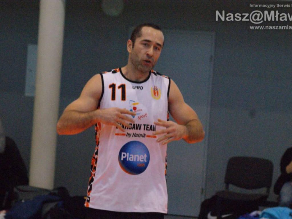 Puchar pojechał za granicę. Młajami obok podium