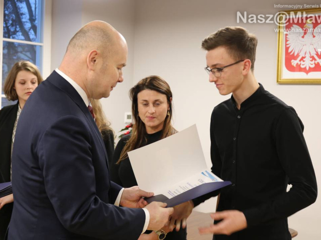 Nagrody dla najzdolniejszych uczniów, studentów i najlepszych sportowców
