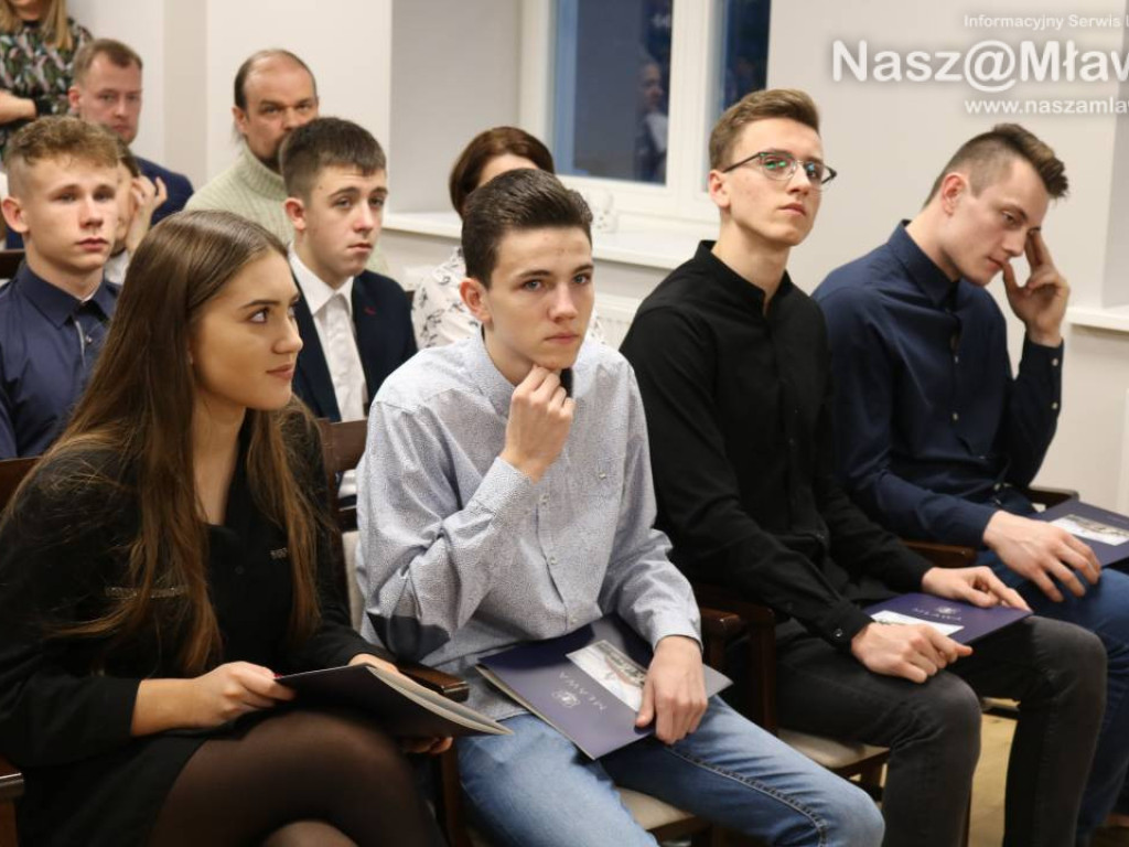 Nagrody dla najzdolniejszych uczniów, studentów i najlepszych sportowców