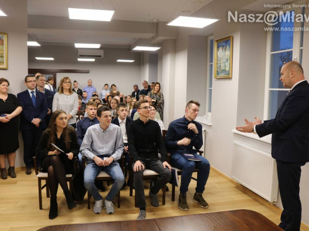 Nagrody dla najzdolniejszych uczniów, studentów i najlepszych sportowców