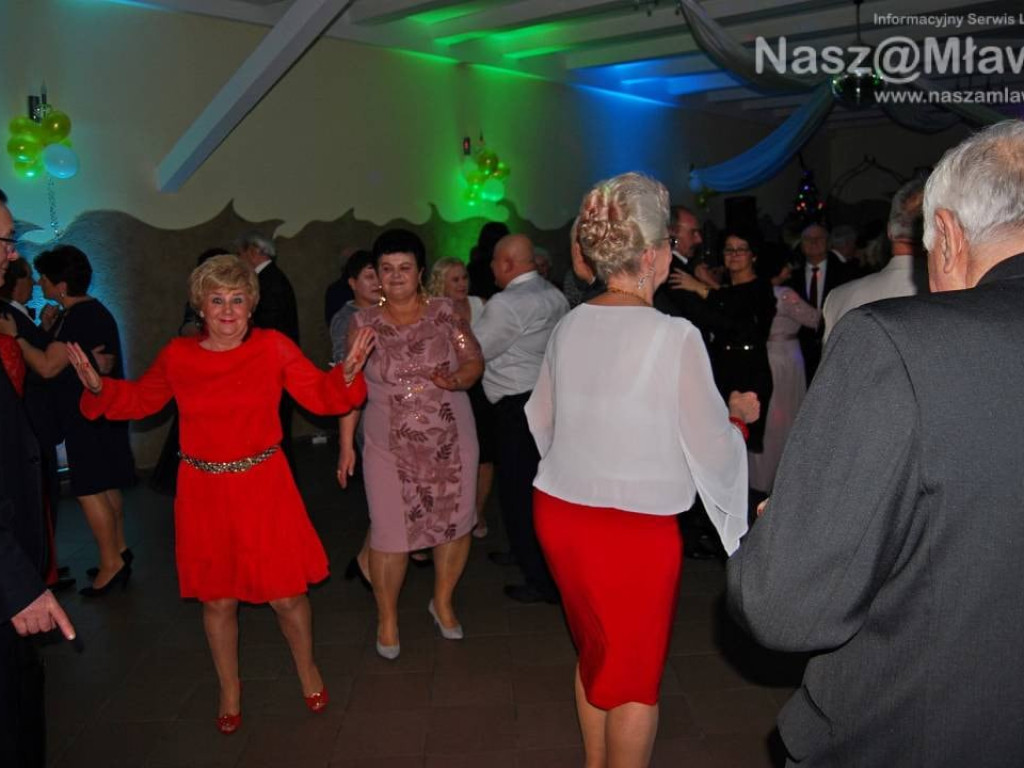 Mławscy seniorzy w szampańskim nastroju 