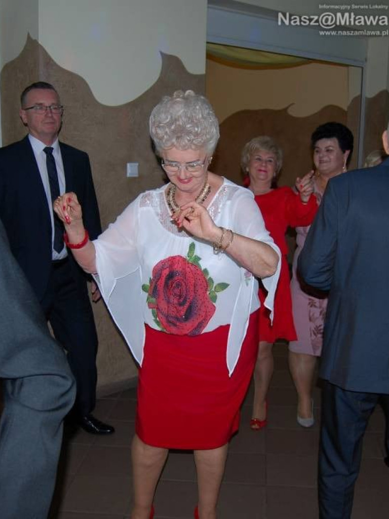 Mławscy seniorzy w szampańskim nastroju 