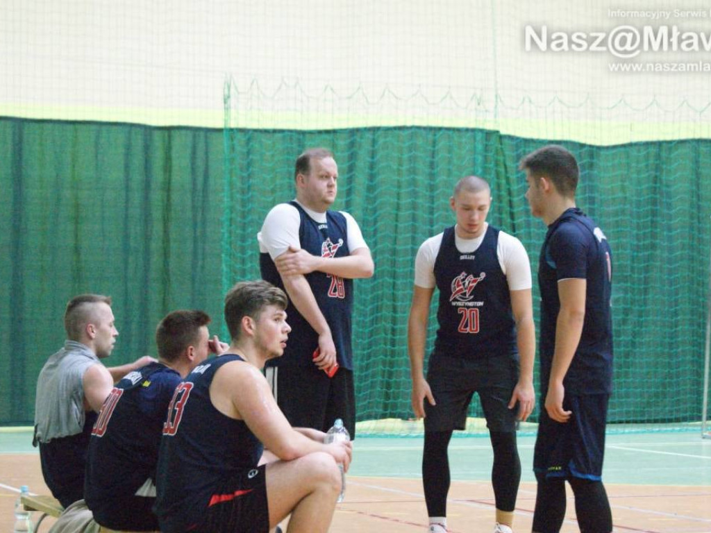 Trzydziestka Chereja, pięć trójek Zakrzewskiego