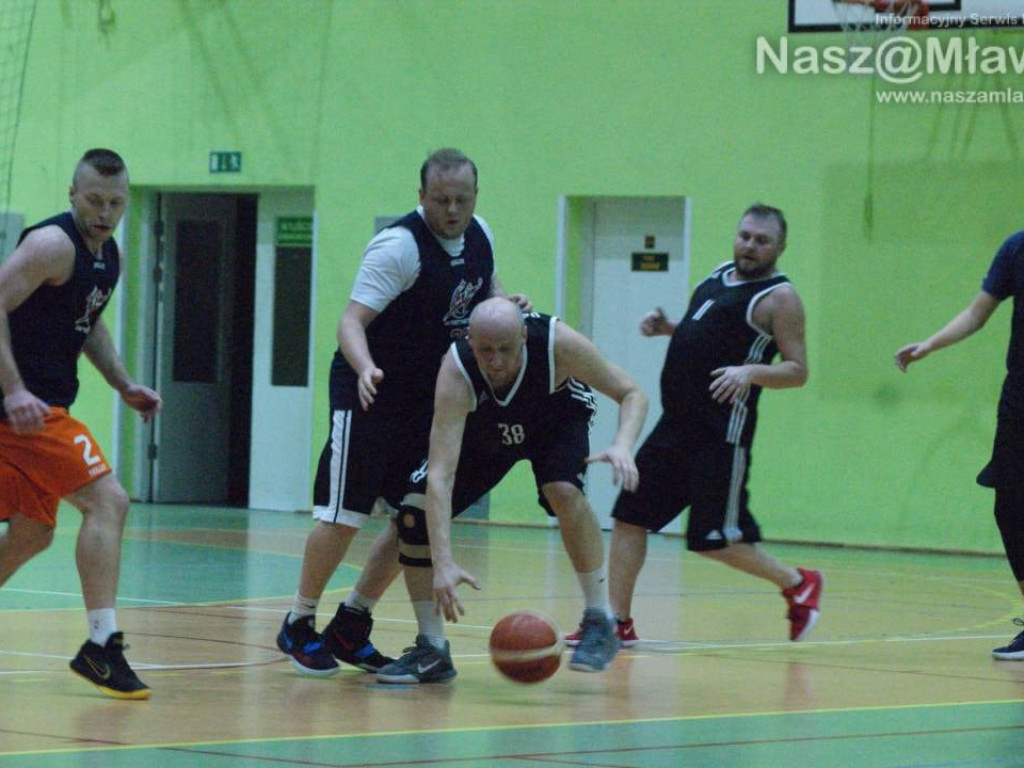 Trzydziestka Chereja, pięć trójek Zakrzewskiego