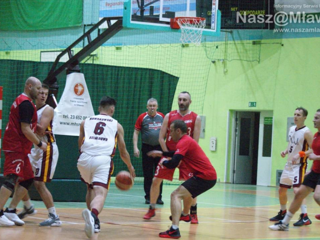 Trzydziestka Chereja, pięć trójek Zakrzewskiego