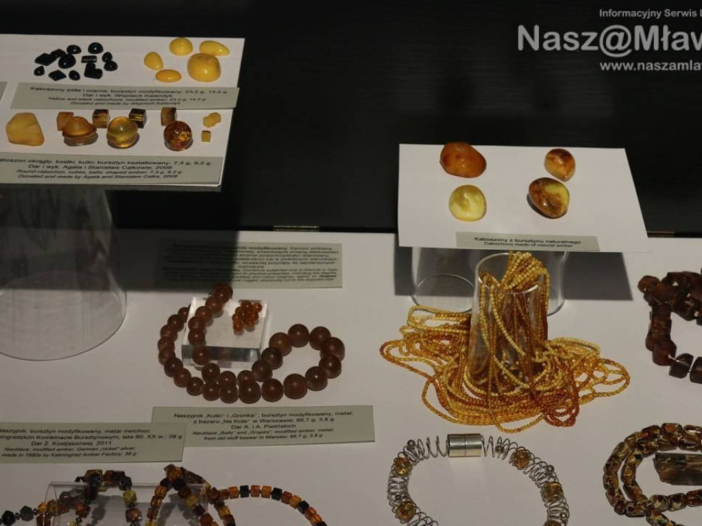 Piękne bursztyny w mławskim muzeum
