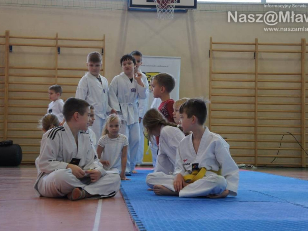 Zawody taekwondo w Mławie. Udział wzięła setka sportowców