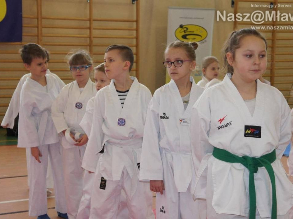 Zawody taekwondo w Mławie. Udział wzięła setka sportowców