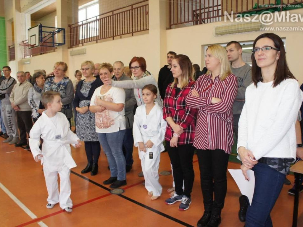 Zawody taekwondo w Mławie. Udział wzięła setka sportowców