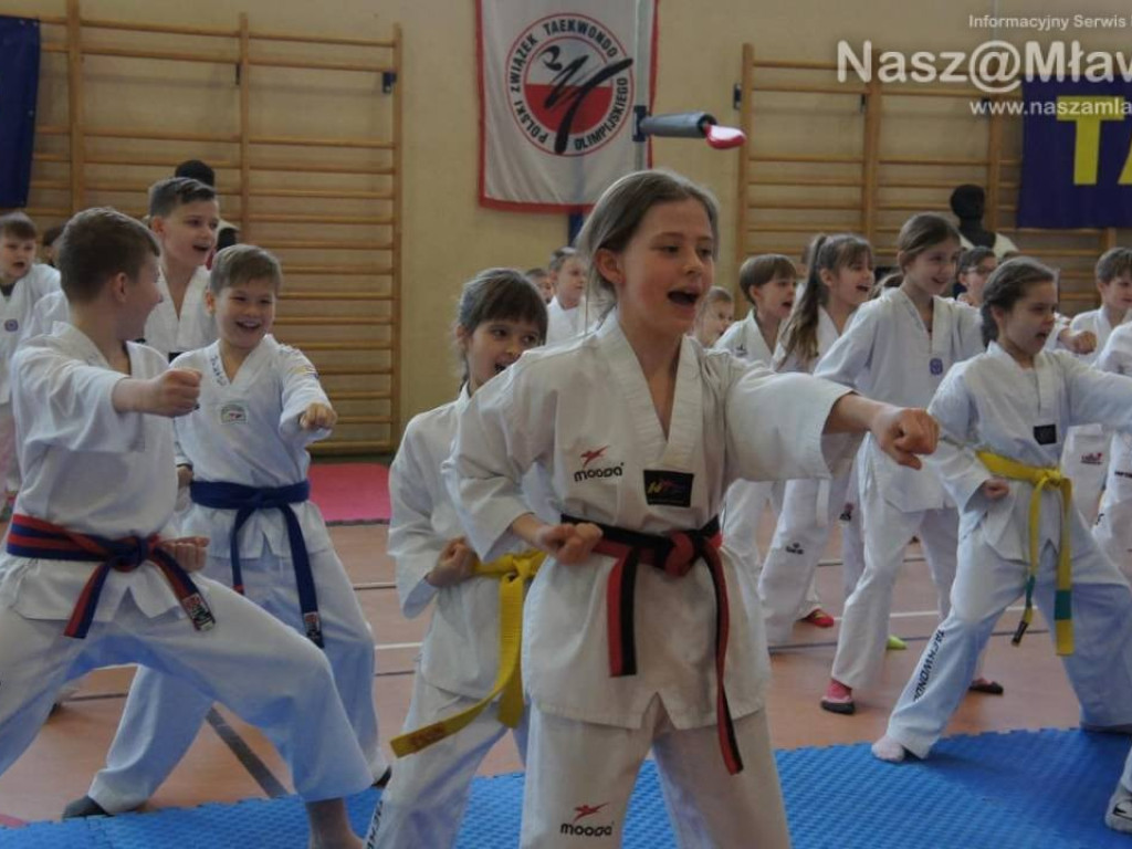Zawody taekwondo w Mławie. Udział wzięła setka sportowców