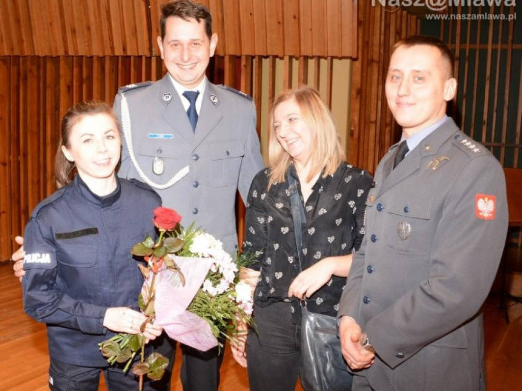 Ślubowanie mundurowych. Nowi policjanci trafią do mławskiej komendy