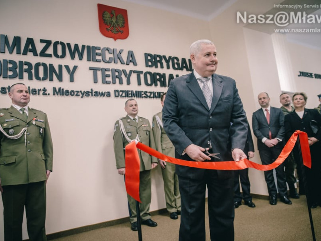 Nowi żołnierze: pielęgniarka, prawnik, zawodnik MMA...