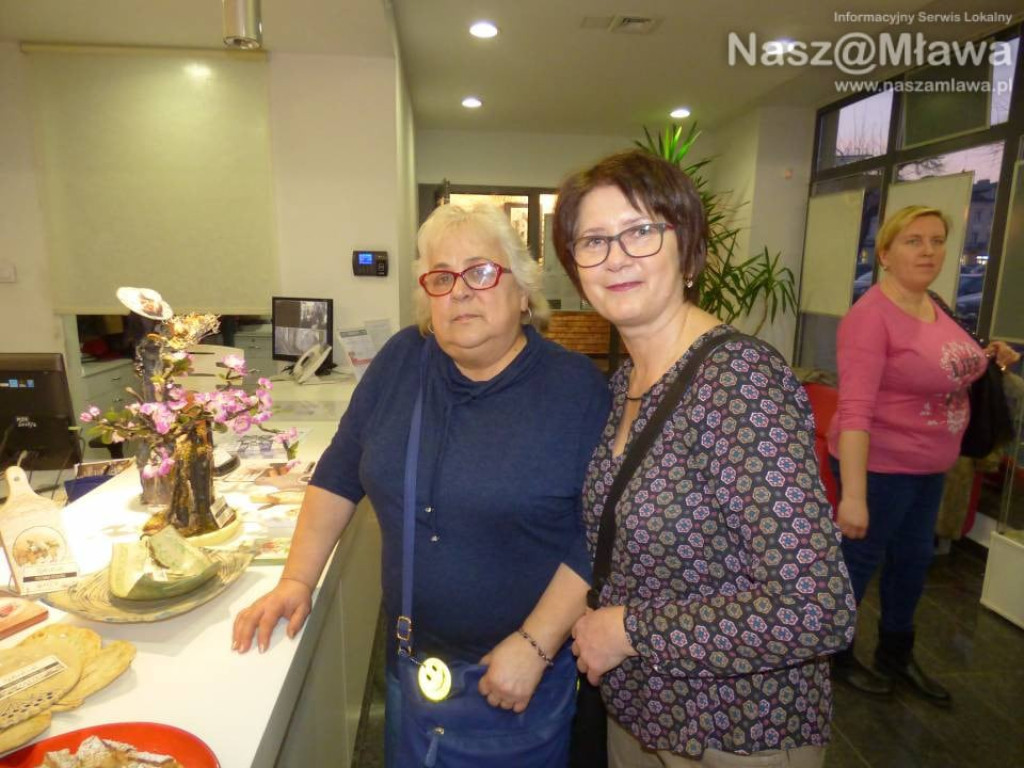 Joanna Rodowicz i Małgorzata Zakrzewska pokazały prace sekcji malarskiej i florystycznej