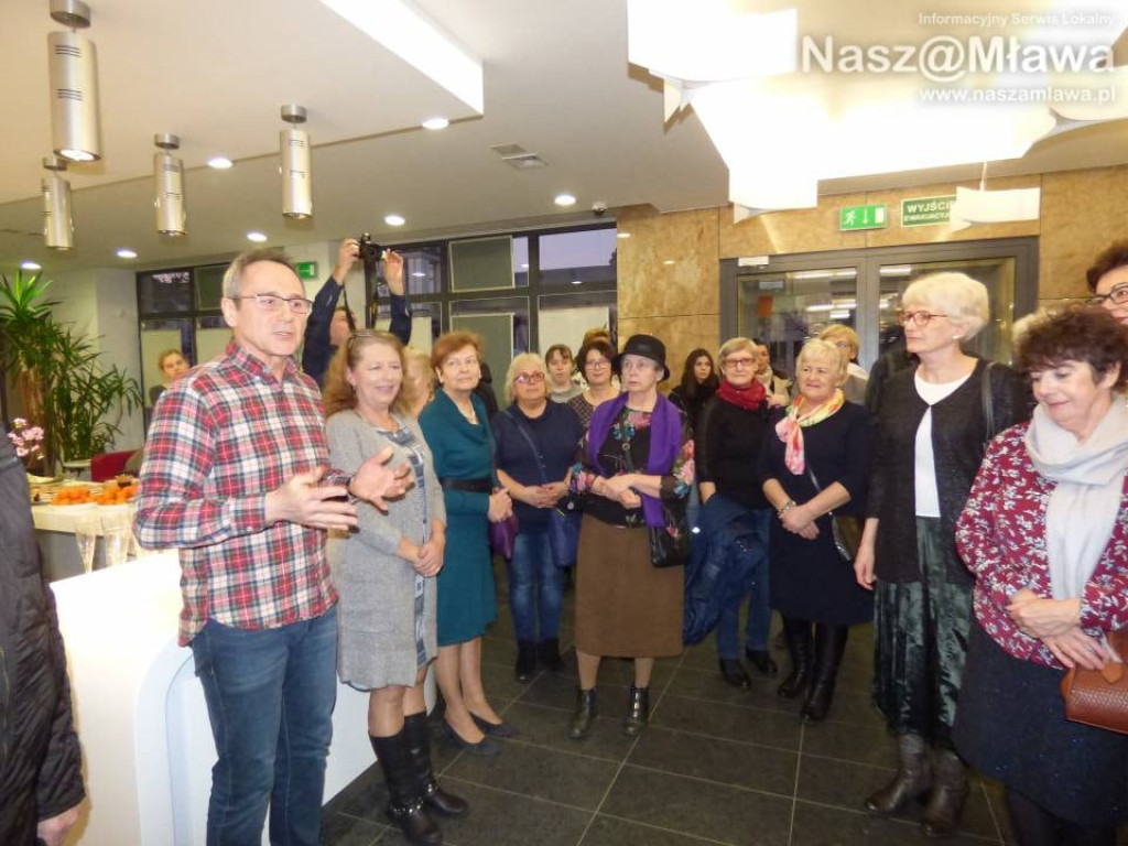 Joanna Rodowicz i Małgorzata Zakrzewska pokazały prace sekcji malarskiej i florystycznej