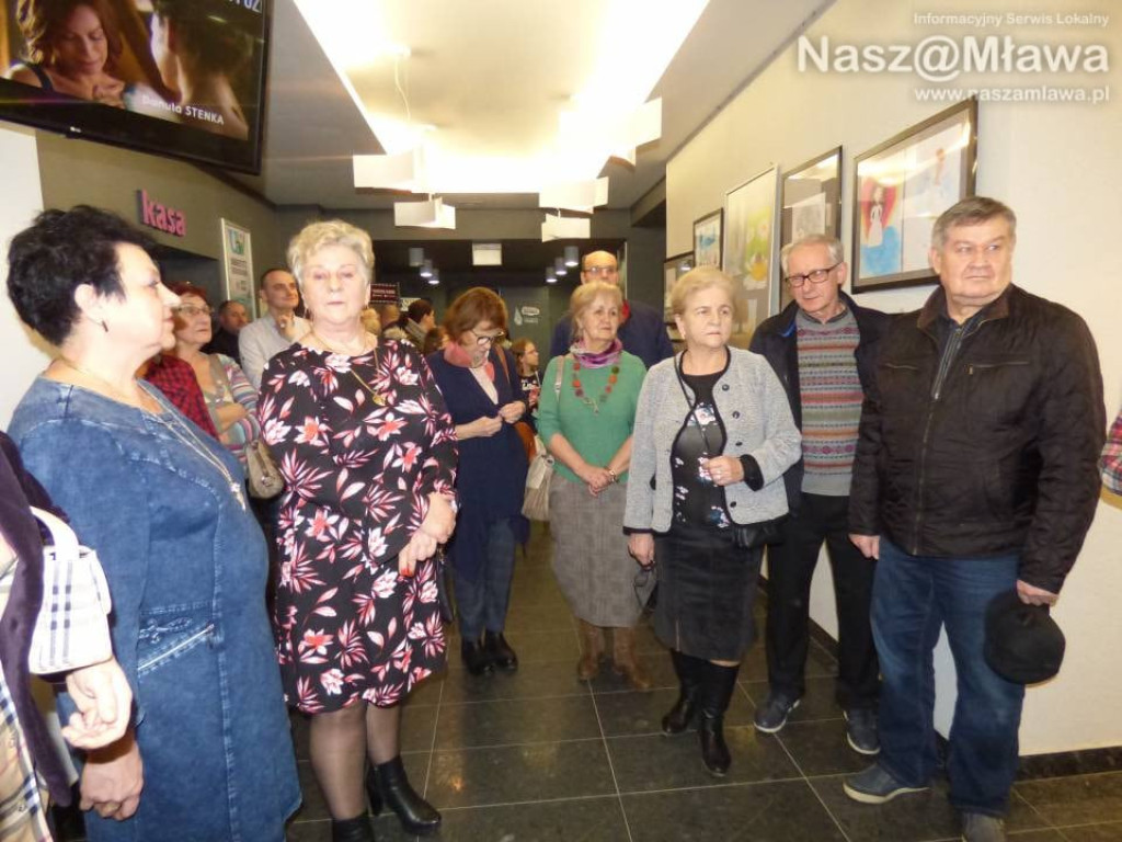 Joanna Rodowicz i Małgorzata Zakrzewska pokazały prace sekcji malarskiej i florystycznej