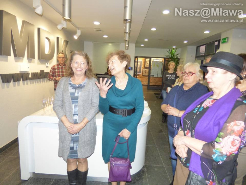 Joanna Rodowicz i Małgorzata Zakrzewska pokazały prace sekcji malarskiej i florystycznej