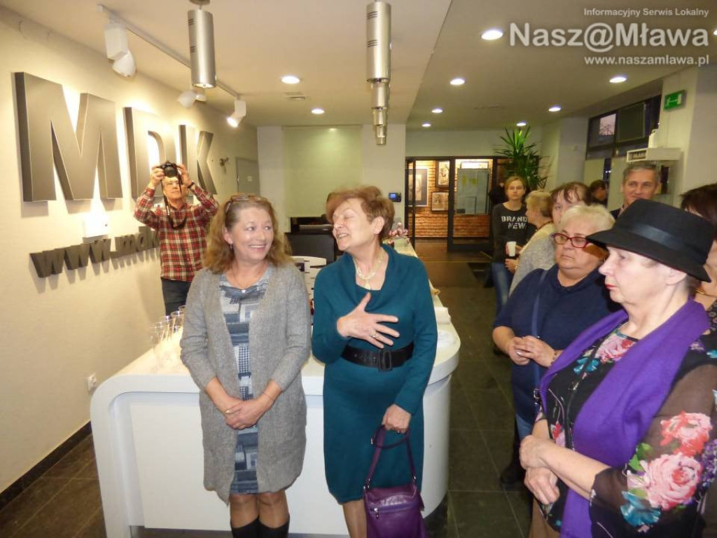 Joanna Rodowicz i Małgorzata Zakrzewska pokazały prace sekcji malarskiej i florystycznej