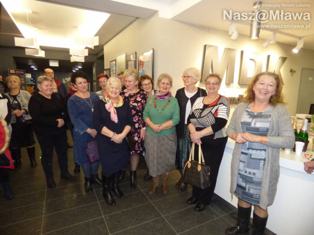 Joanna Rodowicz i Małgorzata Zakrzewska pokazały prace sekcji malarskiej i florystycznej