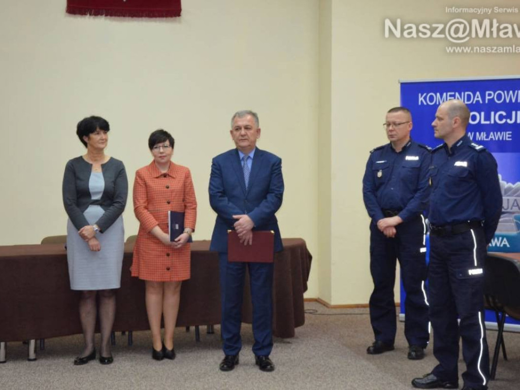 Najpopularniejsi dzielnicowi 2018 roku - mieszkańcy docenili ich służbę