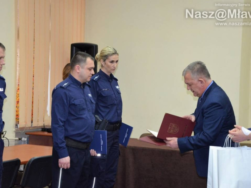 Najpopularniejsi dzielnicowi 2018 roku - mieszkańcy docenili ich służbę