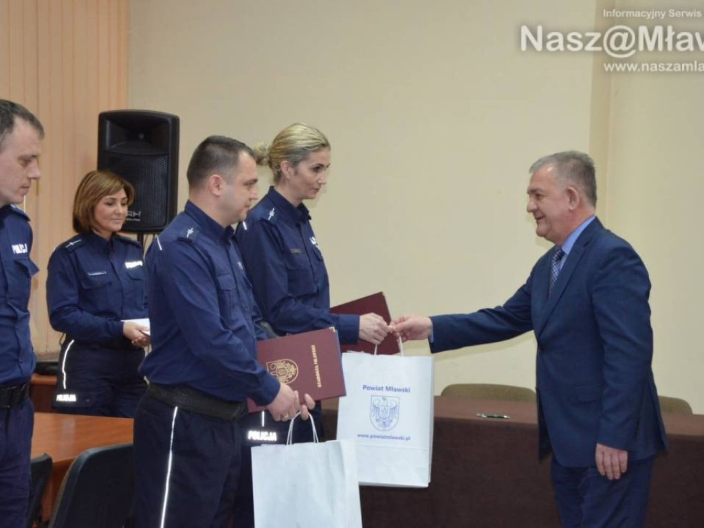 Najpopularniejsi dzielnicowi 2018 roku - mieszkańcy docenili ich służbę