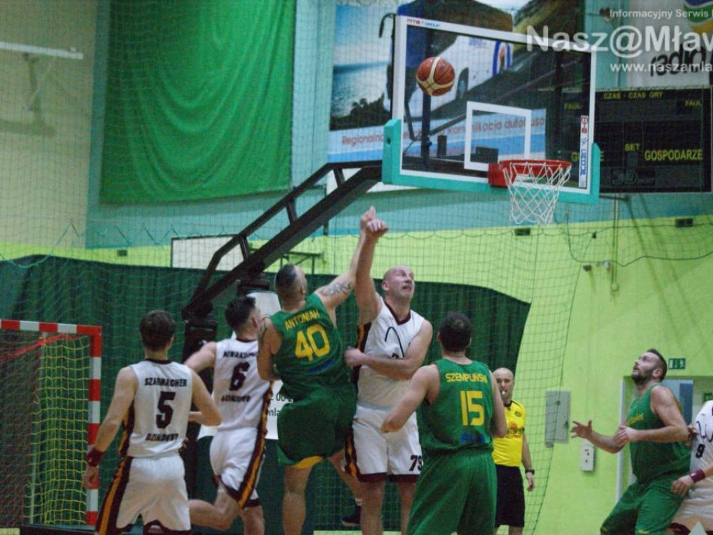 Dragons powalczyli z mistrzami. Novi z niespodzianką