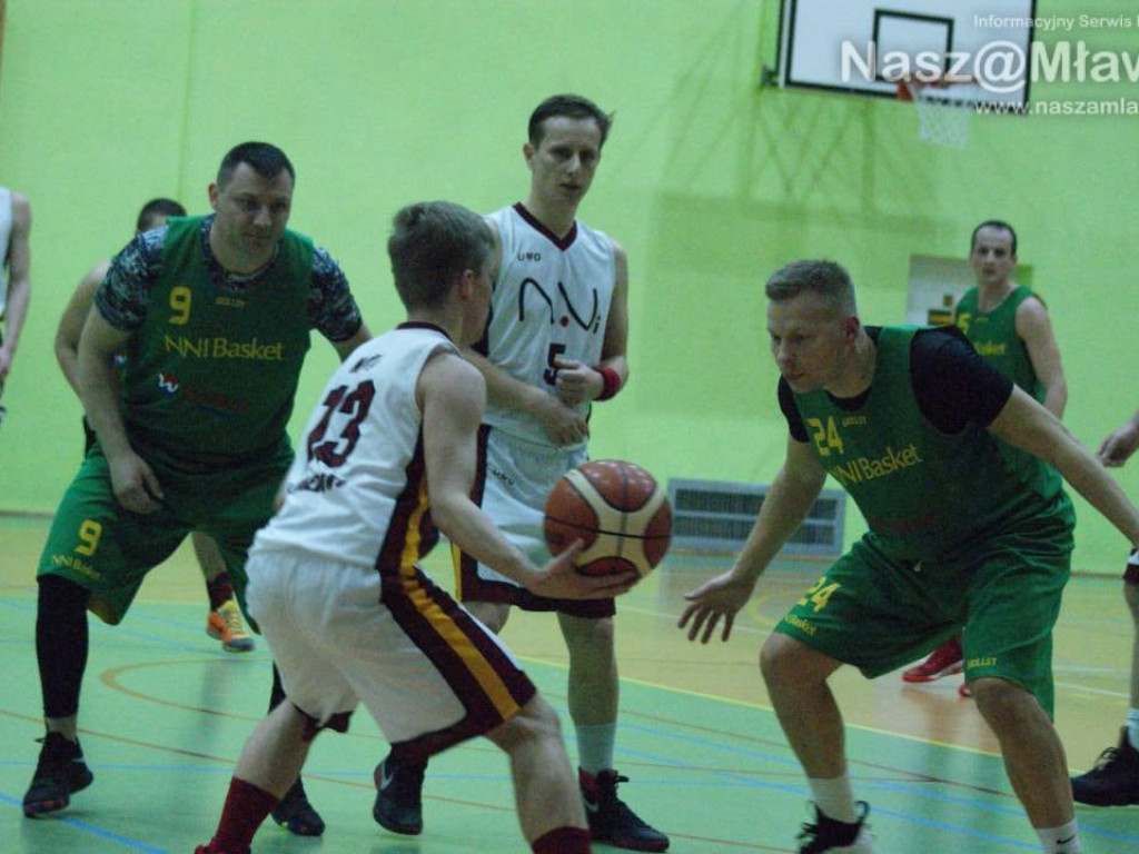 Dragons powalczyli z mistrzami. Novi z niespodzianką