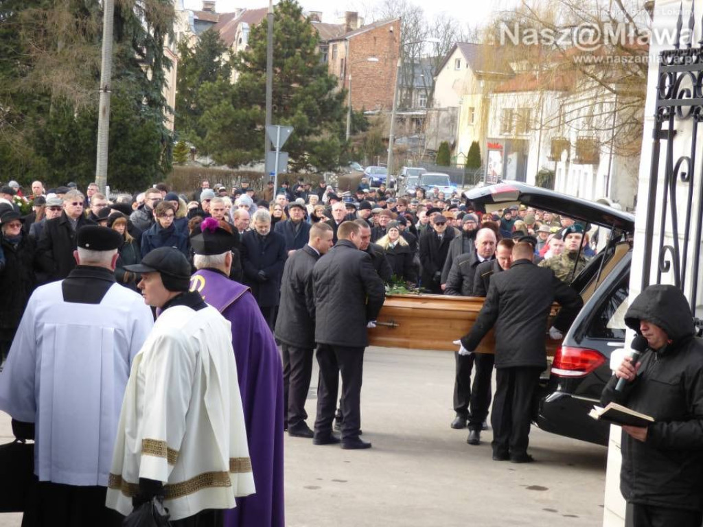 Tłumy na pogrzebie prof. Ryszarda Juszkiewicza. Spoczywaj w pokoju profesorze!